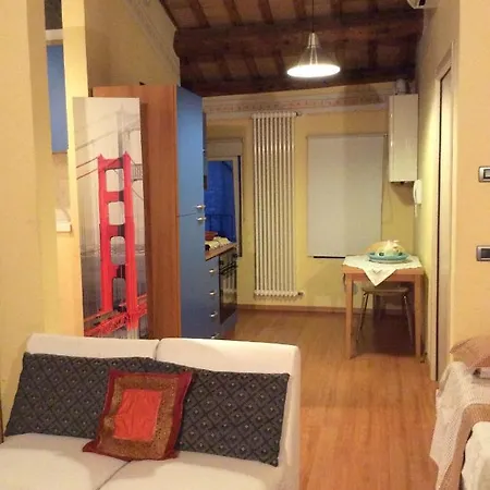 Apartman In The Center Of Excellent For Smart Work Ferrara